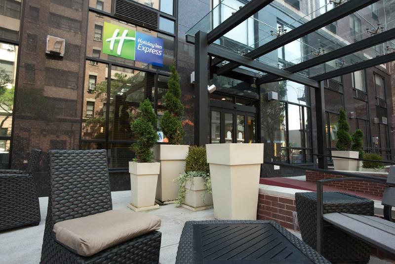 Holiday Inn Express Manhattan Midtown West By Ihg New York Dış mekan fotoğraf